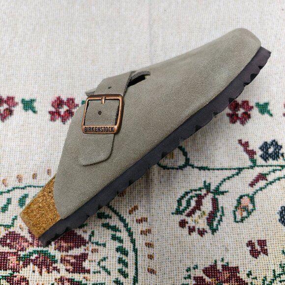 NWT Women's Taupe Suede Birkenstock Boston Shoes - Narrow Fit - Picture 4 of 7